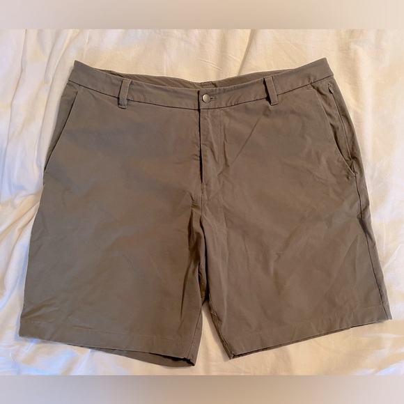 Men’s Lululemon Shorts - Picture 1 of 7